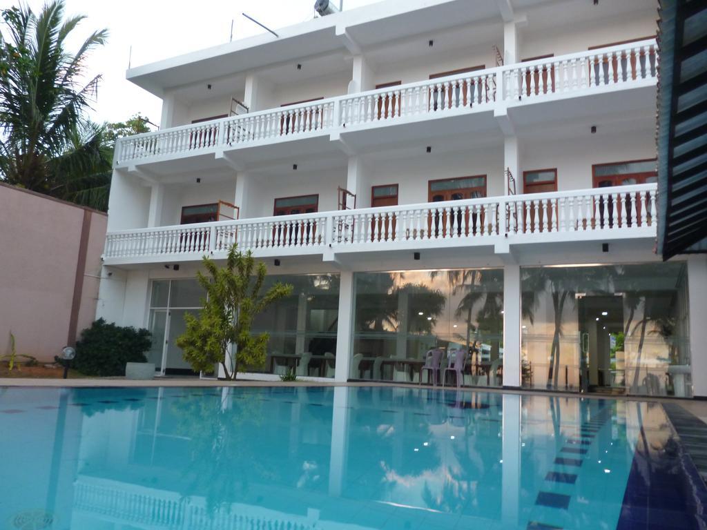 Hotel Ocean View Cottage Hikkaduwa Bagian luar foto