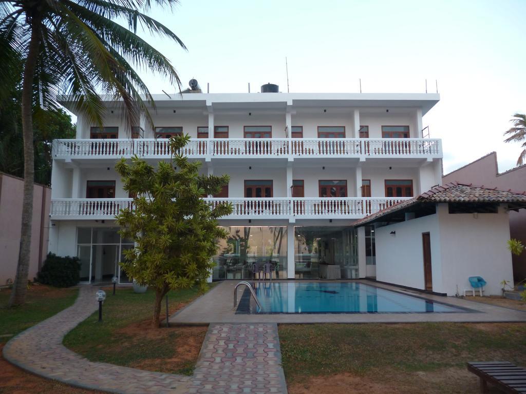 Hotel Ocean View Cottage Hikkaduwa Bagian luar foto