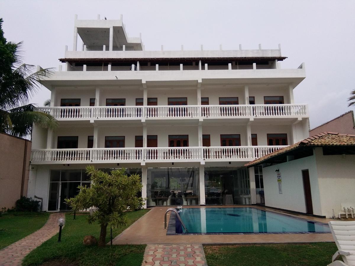 Hotel Ocean View Cottage Hikkaduwa Bagian luar foto