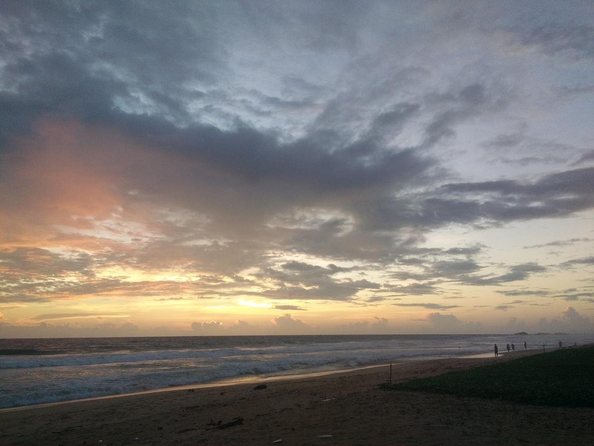 Hotel Ocean View Cottage Hikkaduwa Bagian luar foto