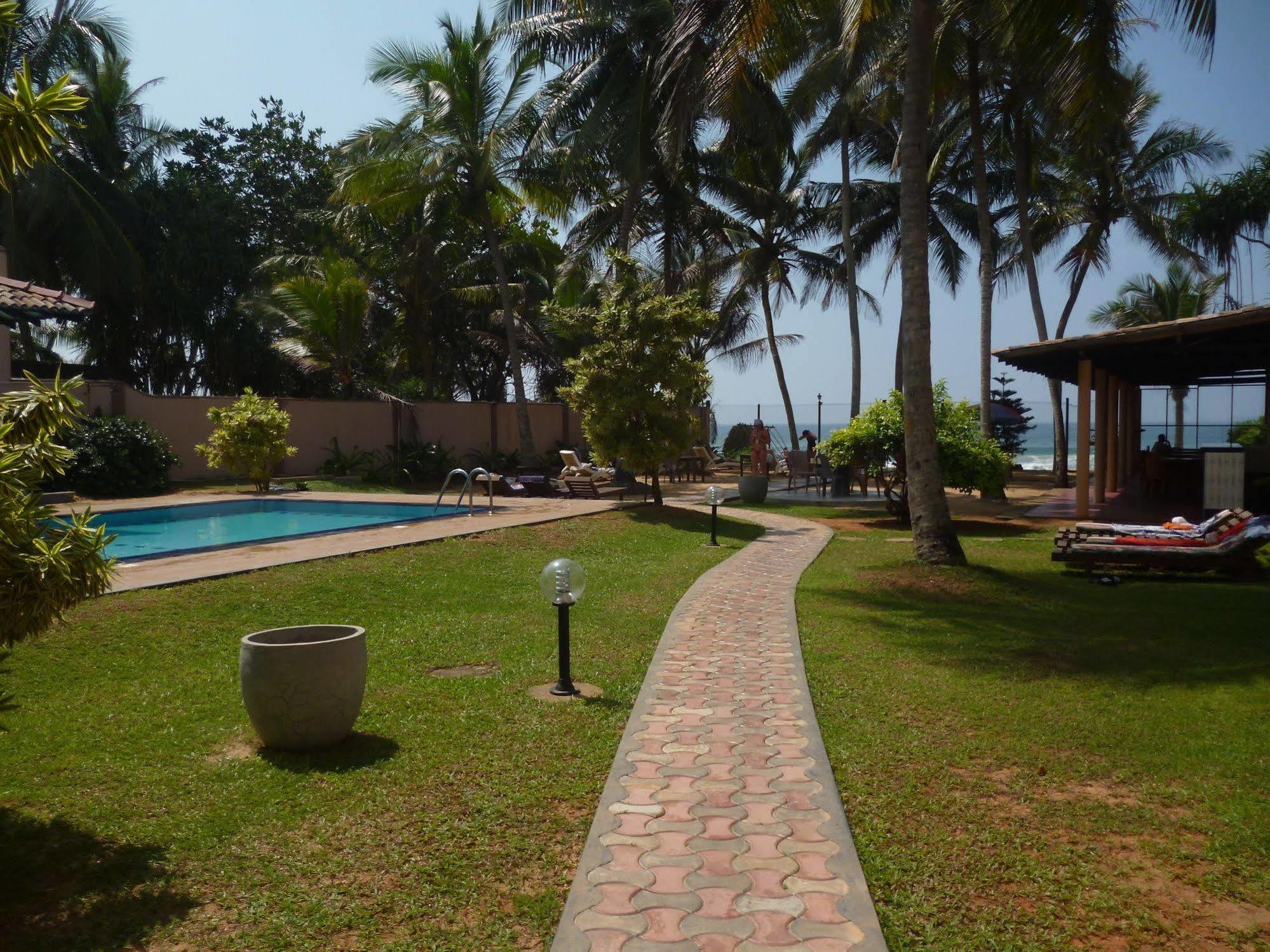 Hotel Ocean View Cottage Hikkaduwa Bagian luar foto