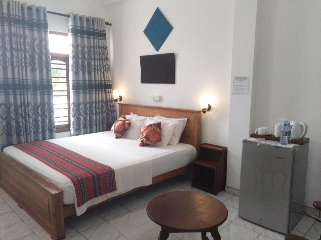 Hotel Ocean View Cottage Hikkaduwa Bagian luar foto