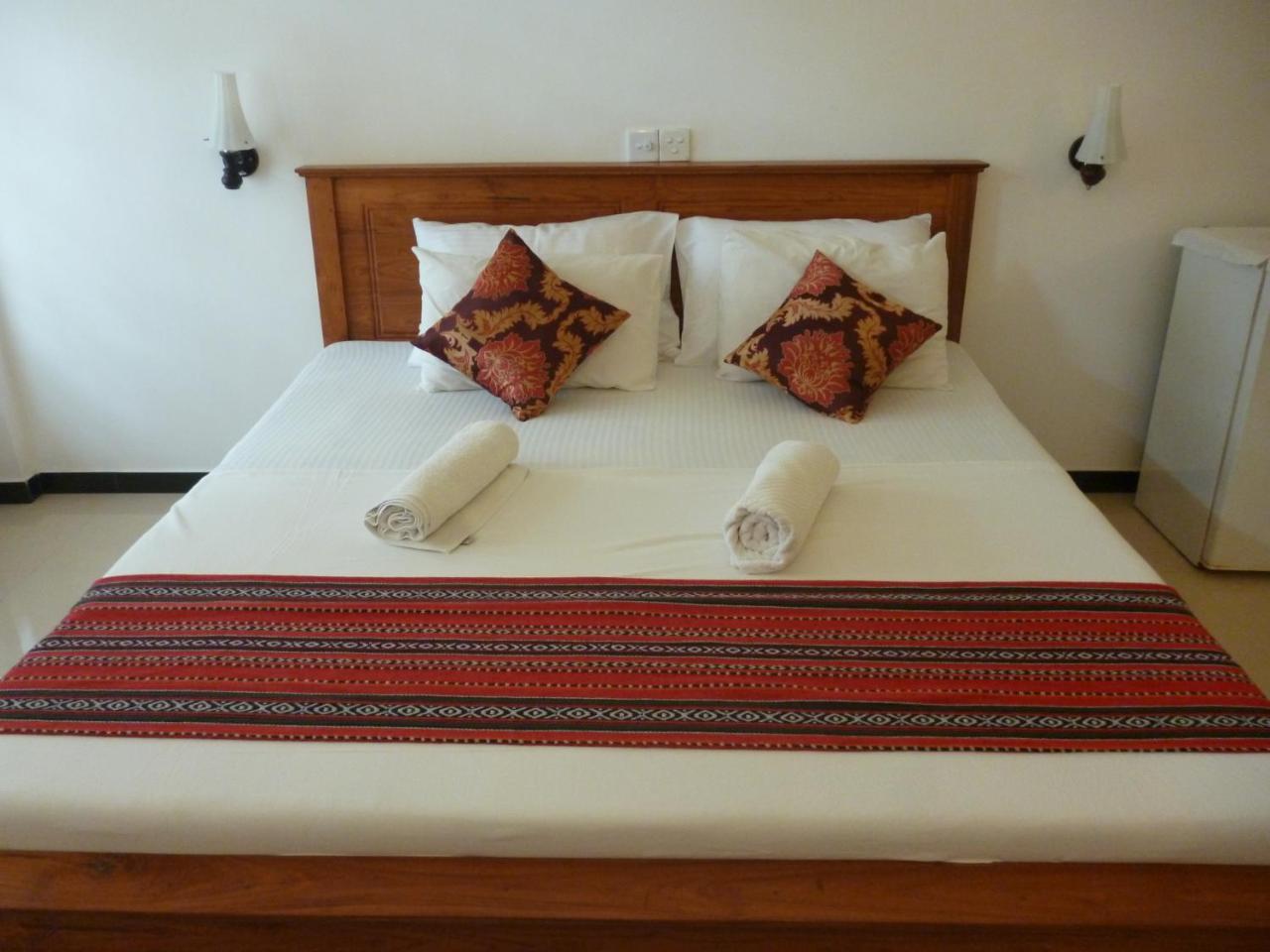 Hotel Ocean View Cottage Hikkaduwa Bagian luar foto